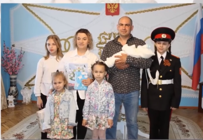 После рождения сына брянский боец СВО Максим Марченков вернулся с передовой