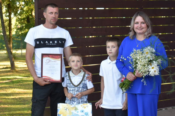 15 лет назад для Михаила и Екатерины Зятевых прогремел марш Мендельсона