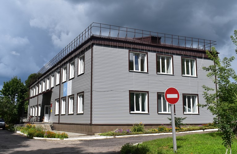 В Клетнянской детской школе искусств продолжается ремонт