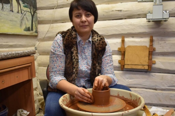 В Клетнянском краеведческом музее открылась выставка «Чудеса из глины» 6+