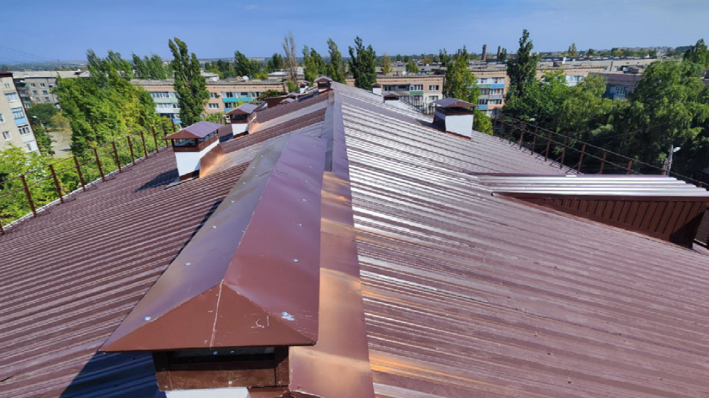 В подшефной Брянке восстановлено 80 соцобъектов и многоквартирных домов