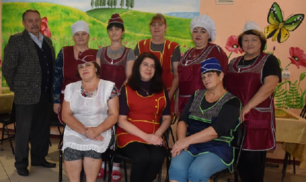 Приятного аппетита! В Клетнянском общепите посетителей угощают по-домашнему