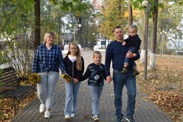 Счастье начинается с семьи