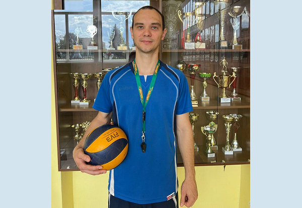 Тренер Клетнянской спортшколы Дмитрий Самохин дорогу спорта выбрал с детства 