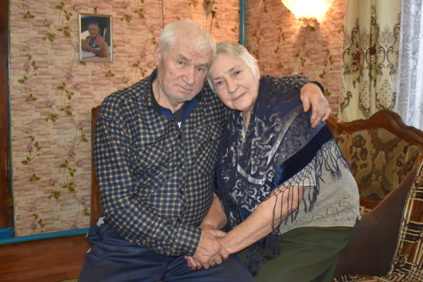 Клетнянская семья отметила бриллиантовый юбилей супружеской жизни