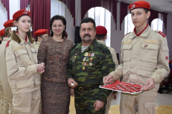 В Клетне торжественно открыли Год защитника Отечества