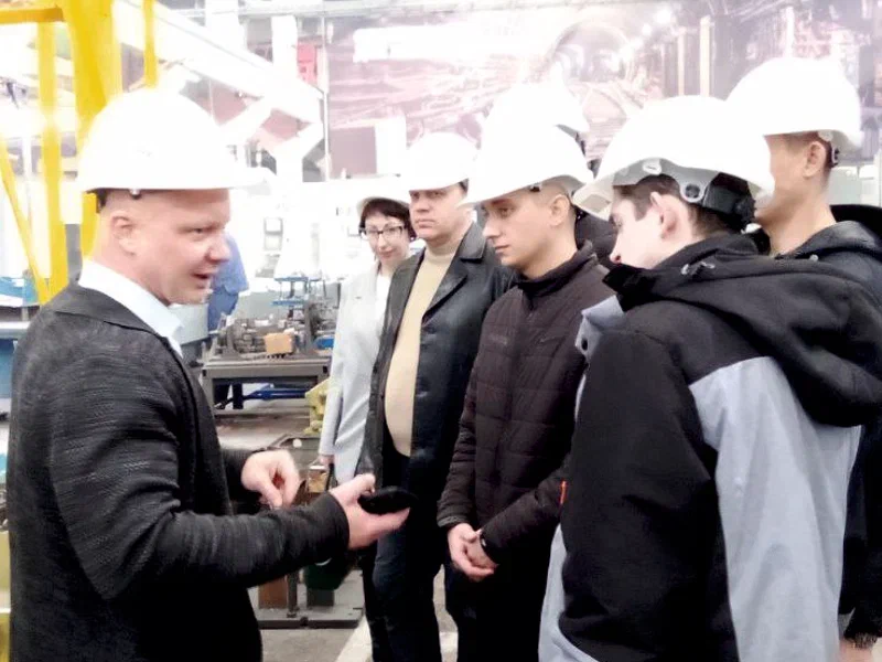 Фонд «Защитники Отечества» организует встречи ветеранов СВО и работодателей