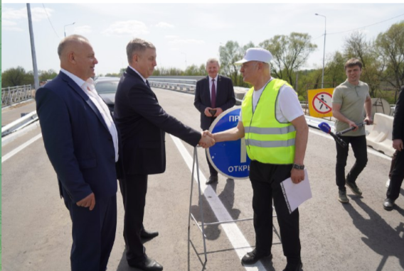 Участник президентской программы «Время героев » Евгений Вылцан встретился с климовчанами