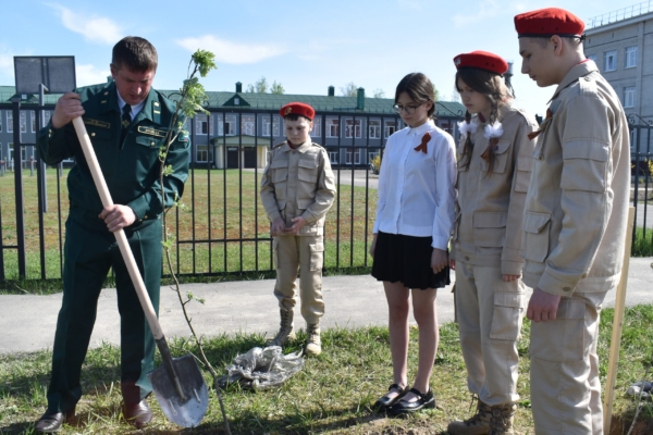 В Клетнянской средней школе №2 прошла Всероссийская акция «Сад Памяти»