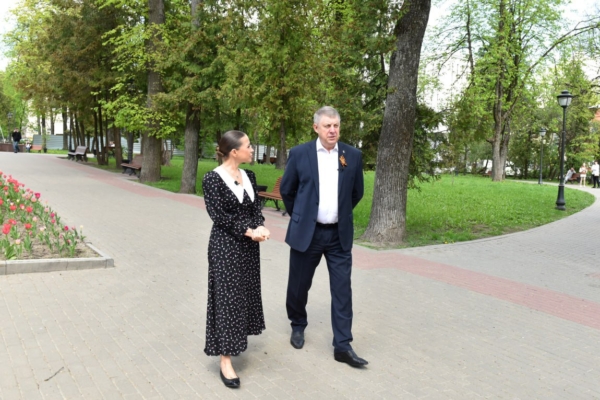 Губернатор Александр Богомаз принял участие в съемках проекта «Большие семьи большой страны»