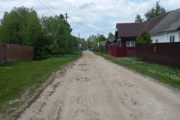 Клетнянские специалисты коммунального хозяйства приступили к работам по благоустройству дорог