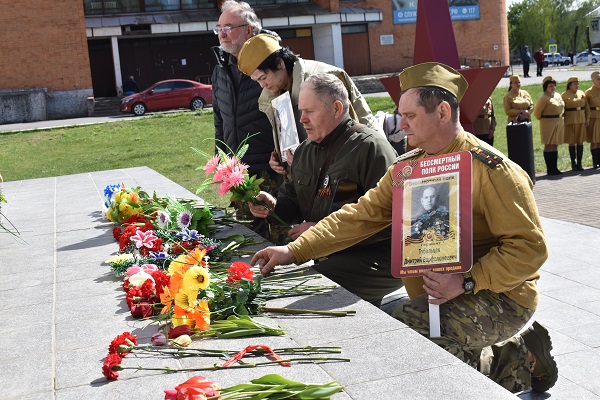 По Клетнянскому району проехал автопоезд памяти «Партизанскими тропами»
