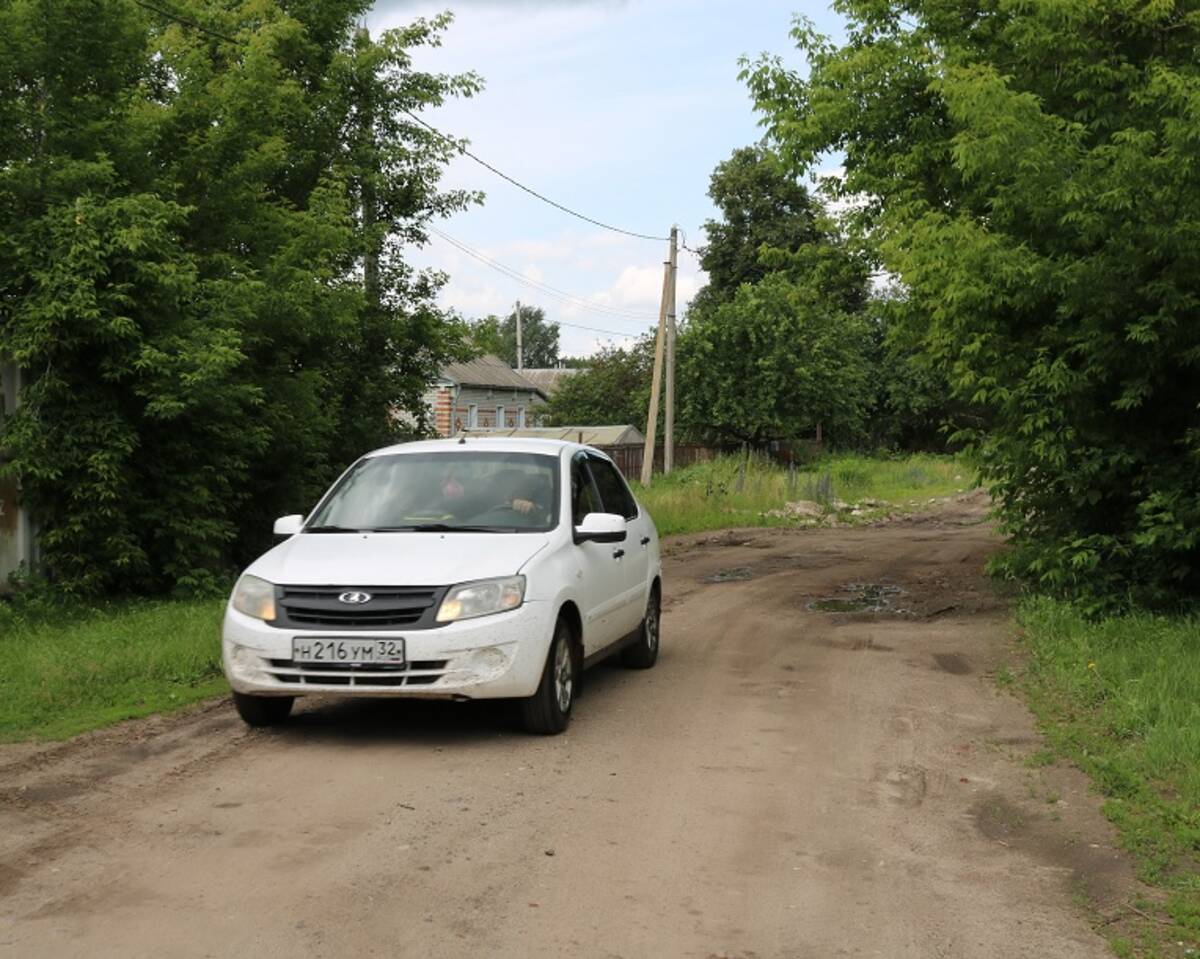 В поселке Комаричи начнется капремонт дороги по улице Колхозной