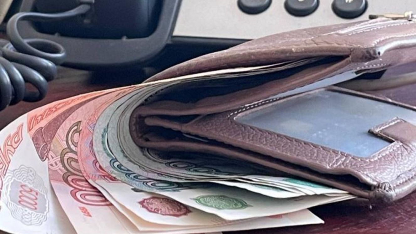 Более 7,5 тыс. брянских медиков получают соцвыплату от 4,5 до 50 тыс. рублей