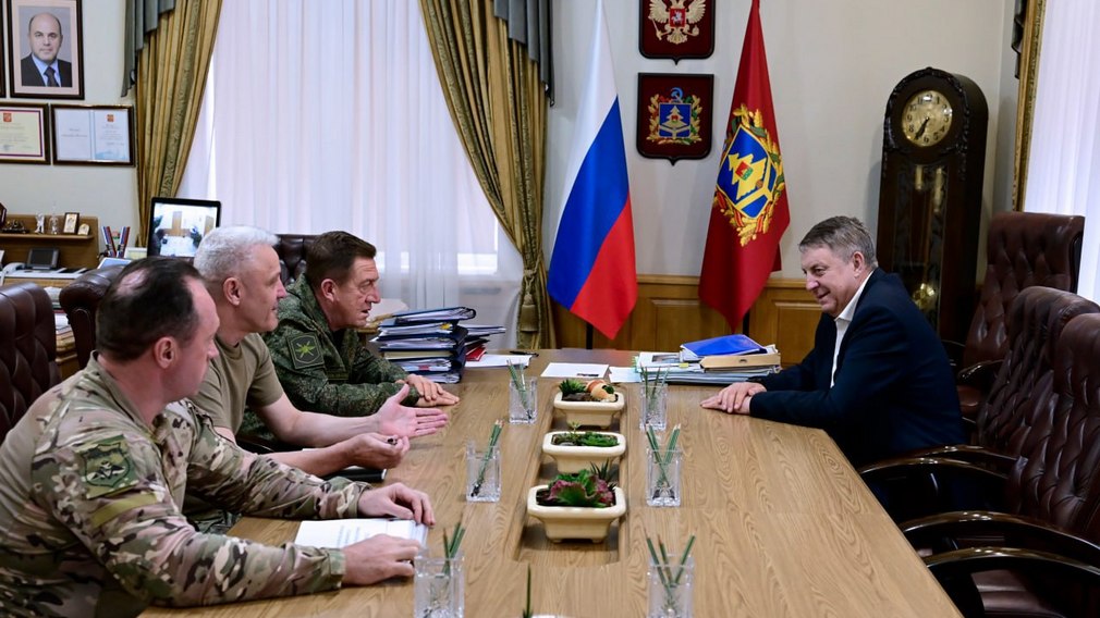 Глава Брянщины встретился с заместителем командующего группировкой «Север»