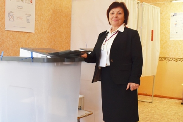 Председатель Клетнянского УИКа Светлана Кравцова отмечает высокую активность земляков на выборах