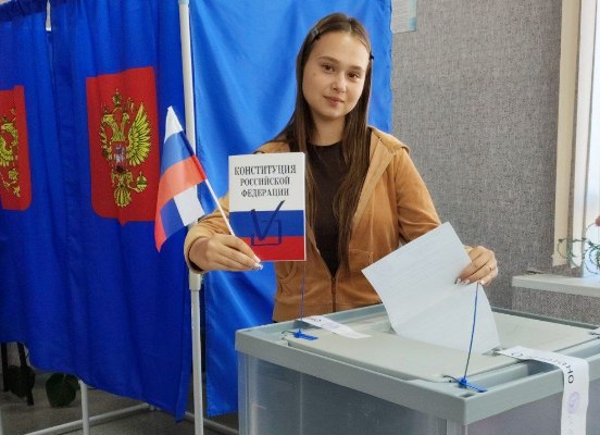 Первый раз на выборах: молодые жители Клетни принимают активное участие в голосовании
