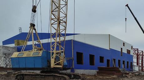 Для жителей Трубчевского района строится современный спорткомплекс