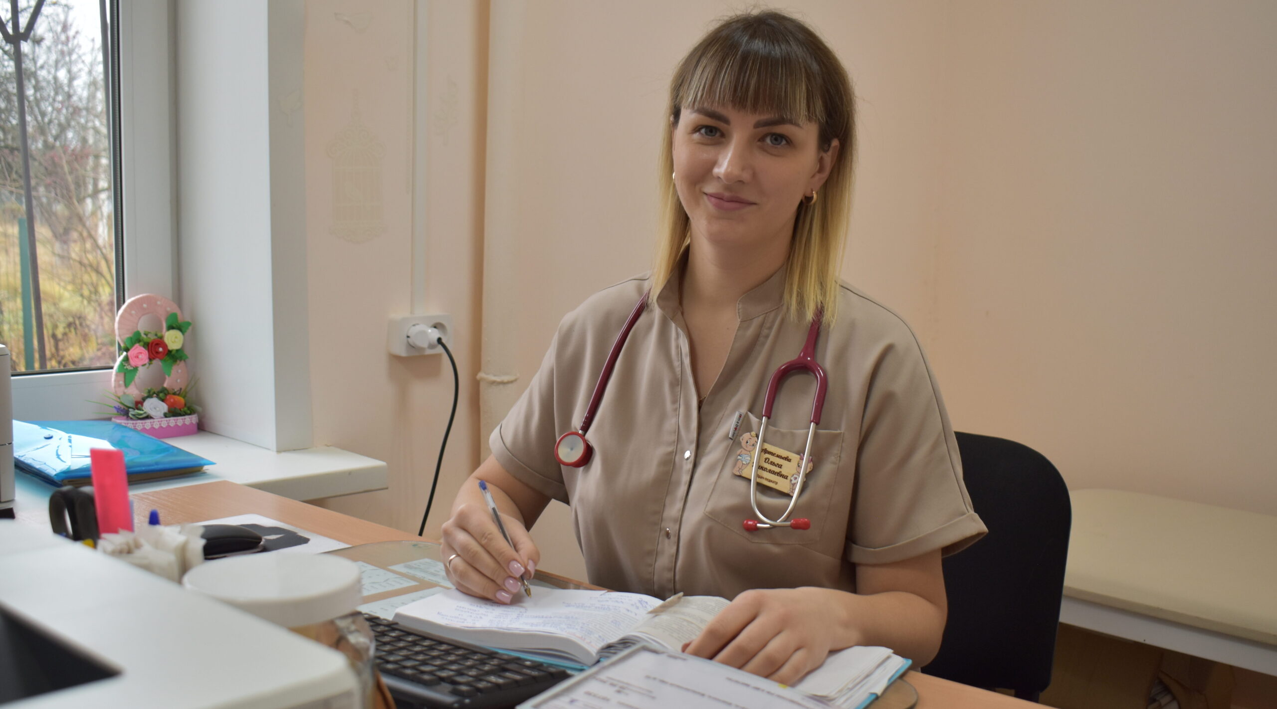 Врач-педиатр Клетнянской больницы Ольга  Артемьева желает своим маленьким пациентам здоровья