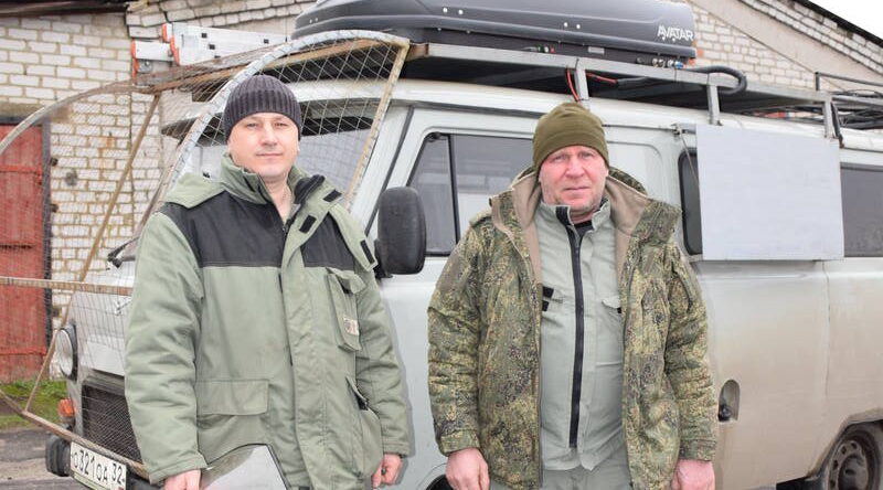 Энергетики Климовского района регулярно восстанавливают электросети РЭС после обстрелов