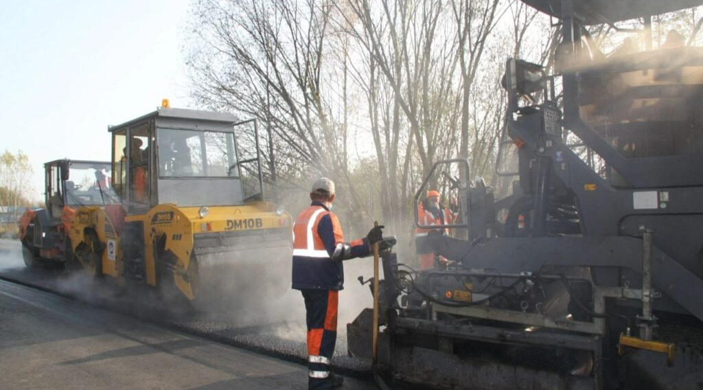 На Брянщине в 2025 году обновили участок дороги «Дятьково-Бытошь-Будочки»