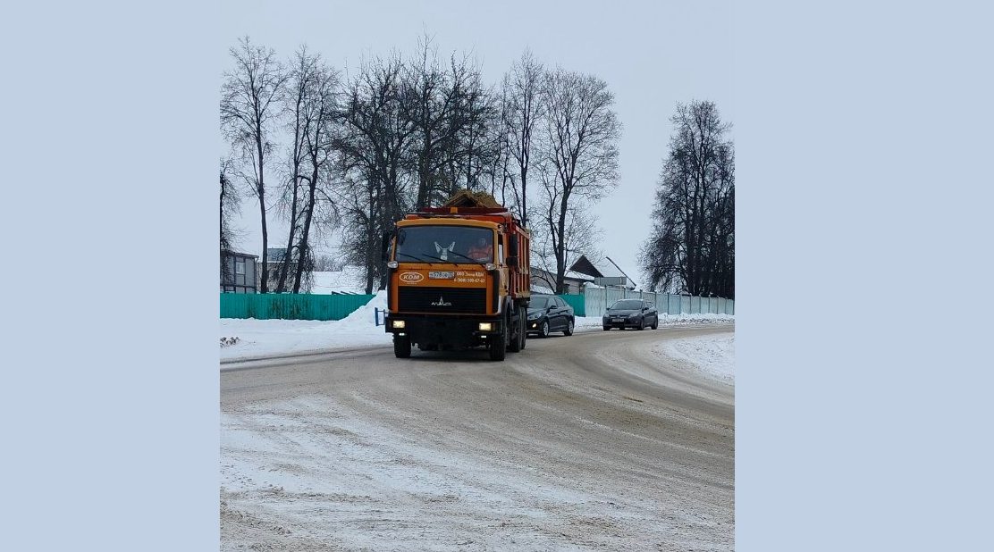 Брянские дорожники перешли на круглосуточный режим работы из-за снегопадов