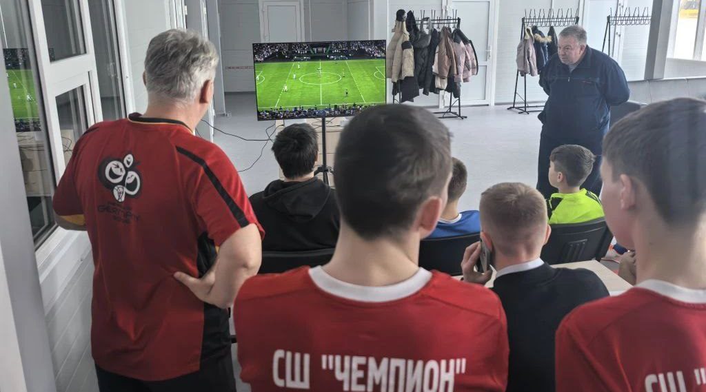 Фиджитал-футбол объединил районы: в Жирятинском округе прошел турнир на Кубок главы