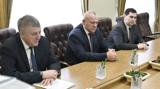 Губернатор Брянской области  провел рабочую встречу с гендиректором ПАО «Россети Центр»