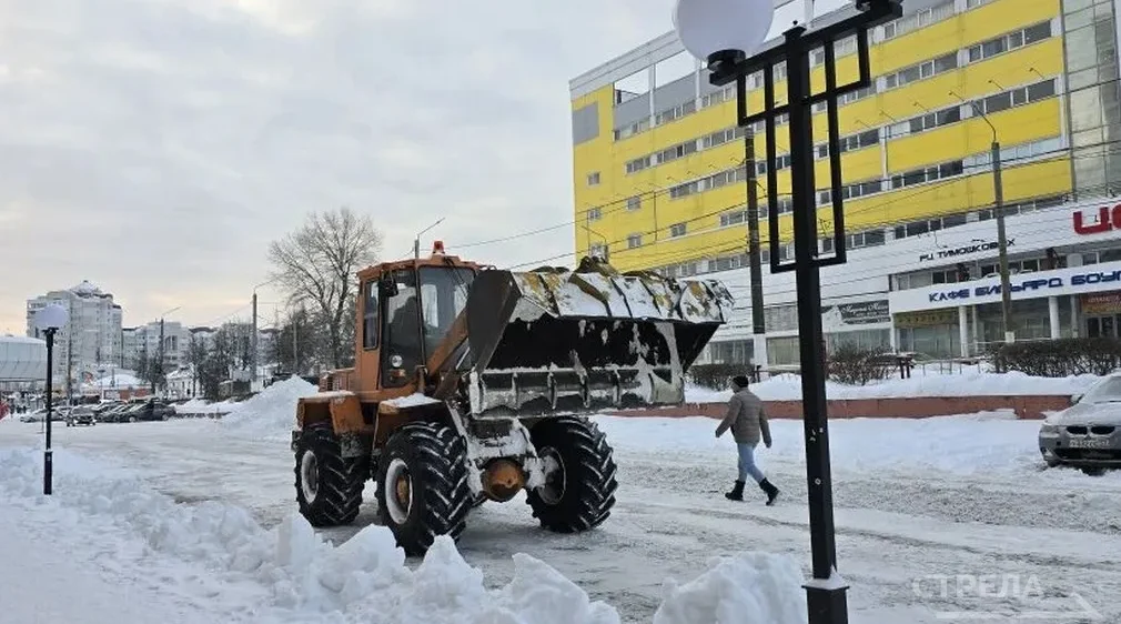 С улиц и площадей Брянска за сутки вывезли 1523 тонны снега