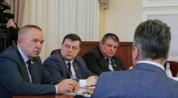 Депутаты Брянской облдумы обсудили вопросы помощи ветеранам и участникам СВО