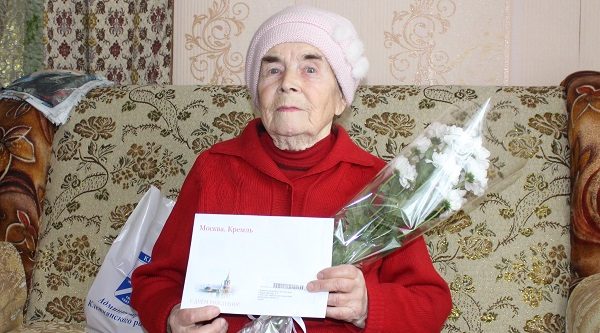 Письмо от президента России получила жительница Клетни