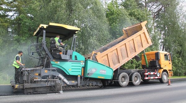 В Брянской области благодаря нацпроекту продолжится обновление опорной сети дорог   