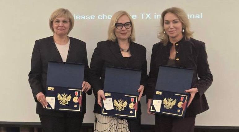 Женщины-руководители трёх приграничных управлений Почты России получили знак «За мужество»