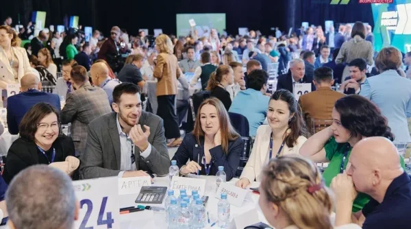 16 управленцев из Брянщины участвуют в онлайн-полуфиналах конкурса «Лидеры России. Команда»