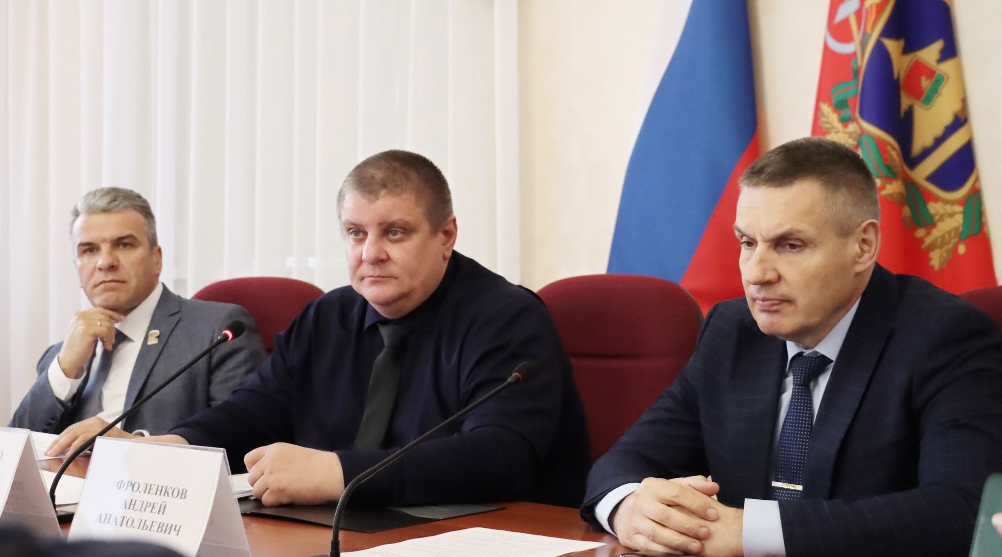 Депутаты Брянской облдумы обсудили развитие патриотизма, спорта, крепкой и дружной семьи