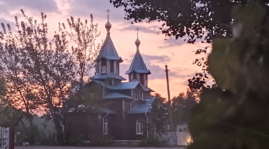 Сегодня клетнянцы отмечают Радуницу