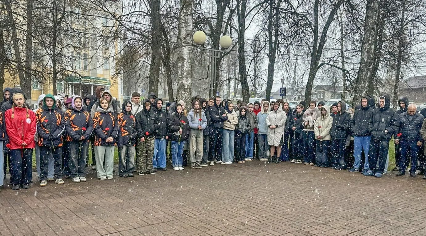 В брянском  урочище «Лесные сараи»  память узников фашистских концлагерей