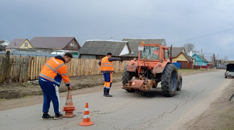 В Клетне прошёл ямочный ремонт на улице Декабристов