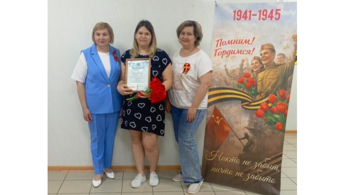 Новый статус — новые возможности: многодетной маме вручили сертификат на областной маткапитал