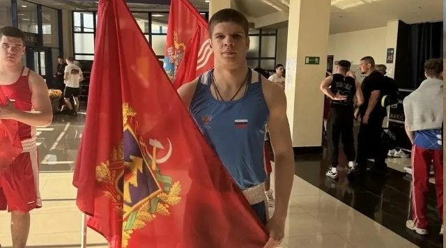 Брянец завоевал бронзу на Первенстве России по боксу