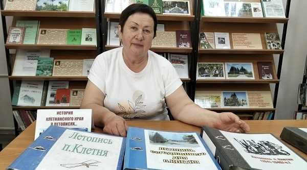 В День славянской письменности библиотекарь Людмила Балябкина пригласила земляков  за новинками