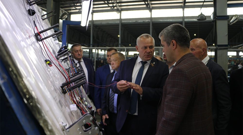 Развитие промышленности и АПК. Депутаты Облдумы оценили потенциал Жуковского округа