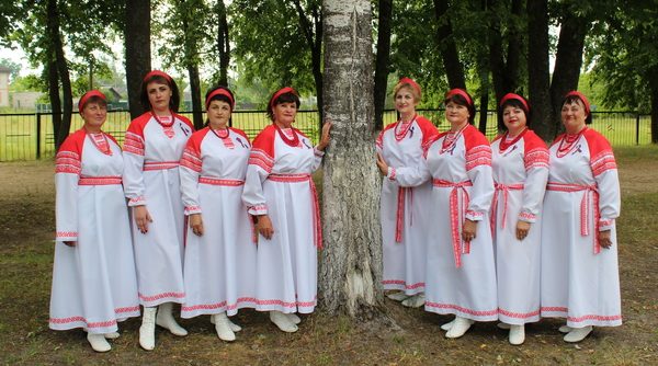Клетня встретила День России праздничным концертом