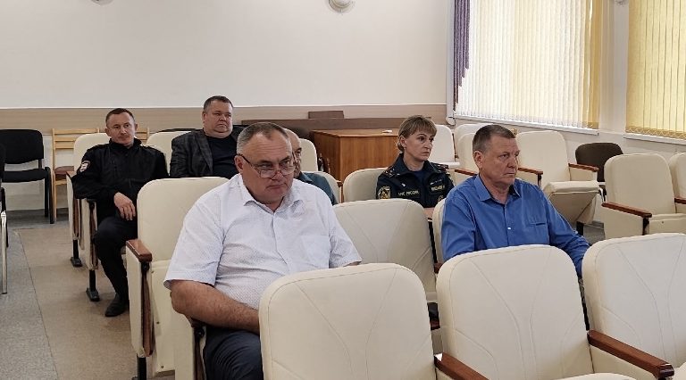 В Клетне прошло заседание комиссии по предупреждению и ликвидации ЧС