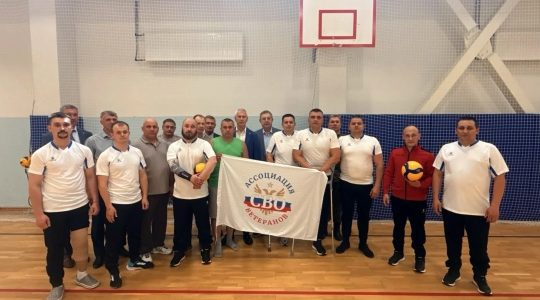 Александр Богомаз посетил спортобъекты в Клинцах