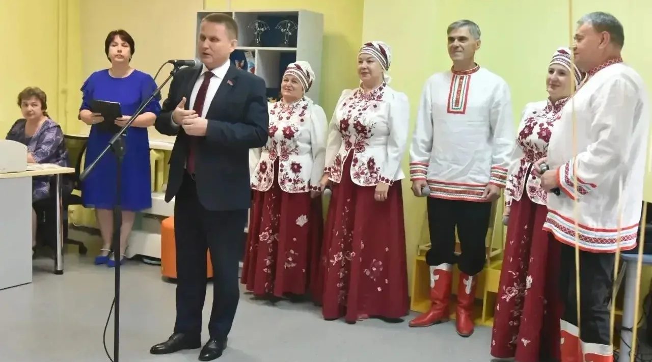 В Брянске открыли «Декаду Знаний» праздником для будущих первоклашек