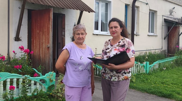 В Клетне отремонтировали крышу на многоквартирном доме