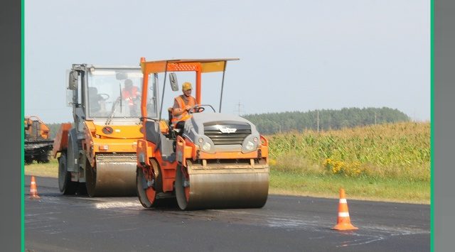 В Брянской области ремонтируют дороги в рамках нацпроекта с использованием прочного асфальтобетона