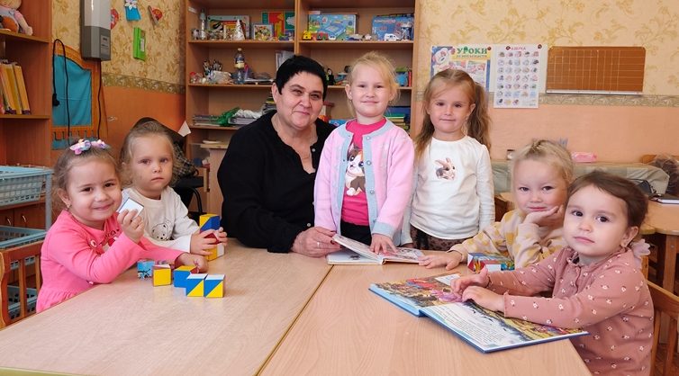 Клетнянские воспитатели примают поздравления