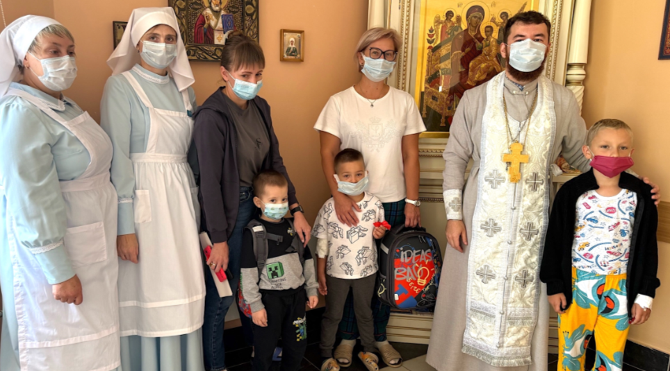 1 сентября в Брянском онкогематологическом центре  для детей прозвучал школьный звонок